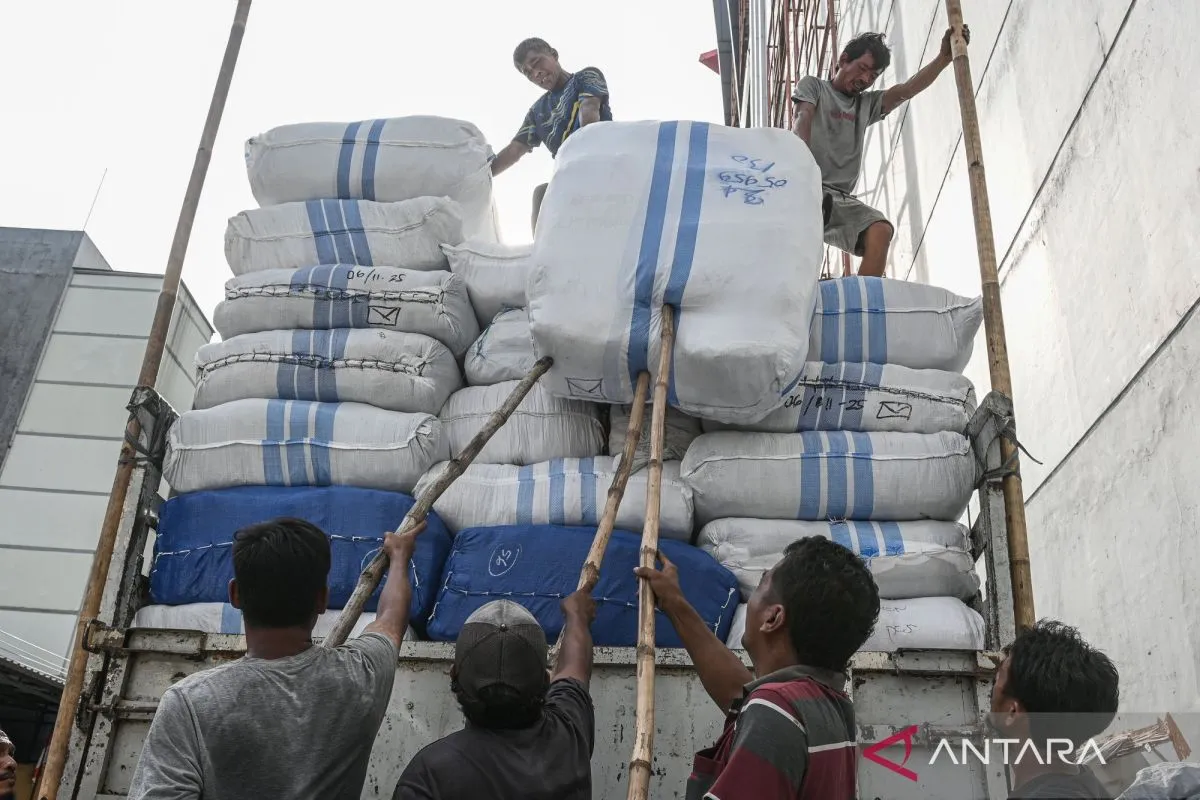 Sektor Perdagangan Dominasi Penyerapan Tenaga Kerja di Jakarta