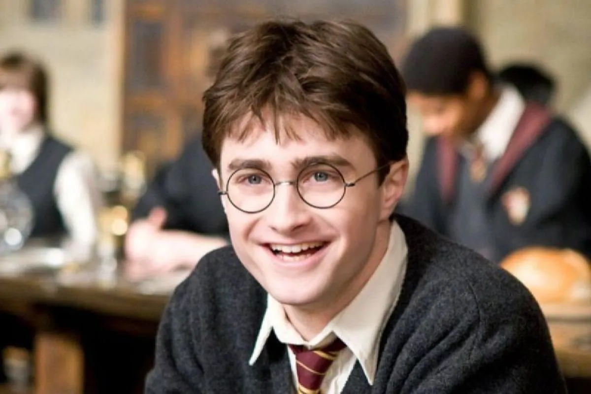 Daniel Radcliffe Minta Media Hentikan Perbandingan dengan Pemeran Harry Potter Baru