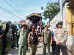 Polsek Anjatan Amankan Pesta Hajatan Warga untuk Ciptakan Situasi Kondusif