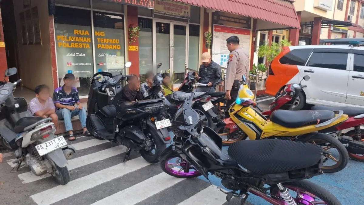 Polresta Padang Amankan 14 Remaja Pelaku Balap Liar selama Ramadhan