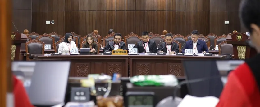 Dokter Tantang Batas Usia Anggota Dewas BPJS di MK