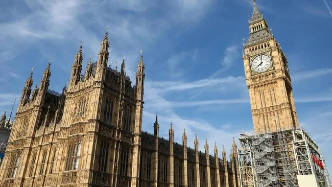 AirAsia X Buka Kembali Rute Penerbangan ke London Mulai Rp3 Juta