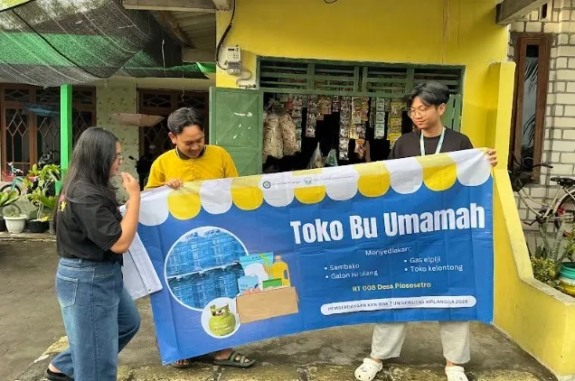 LOKAKARA: Inisiatif Mahasiswa UNAIR Tingkatkan Daya Saing UMKM Melalui Digitalisasi