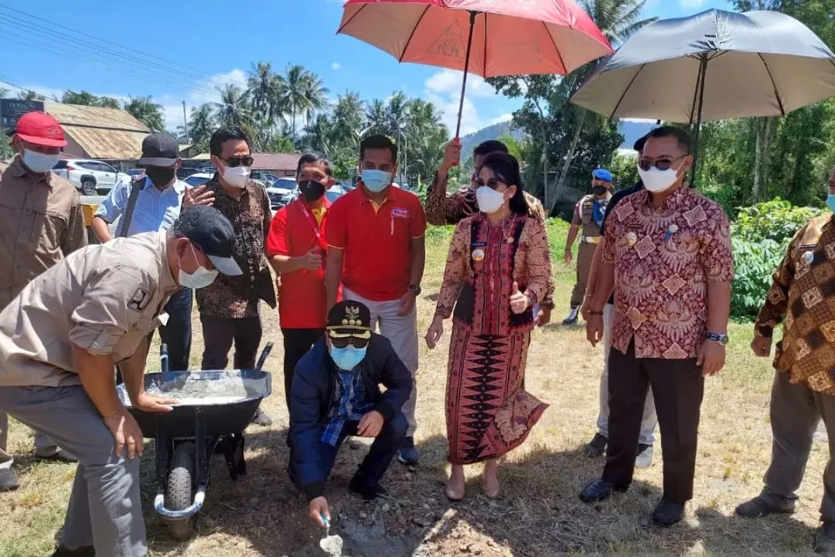 Pembangunan Tiga Gerbang Perbatasan di Kota Singkawang Kalimantan Barat