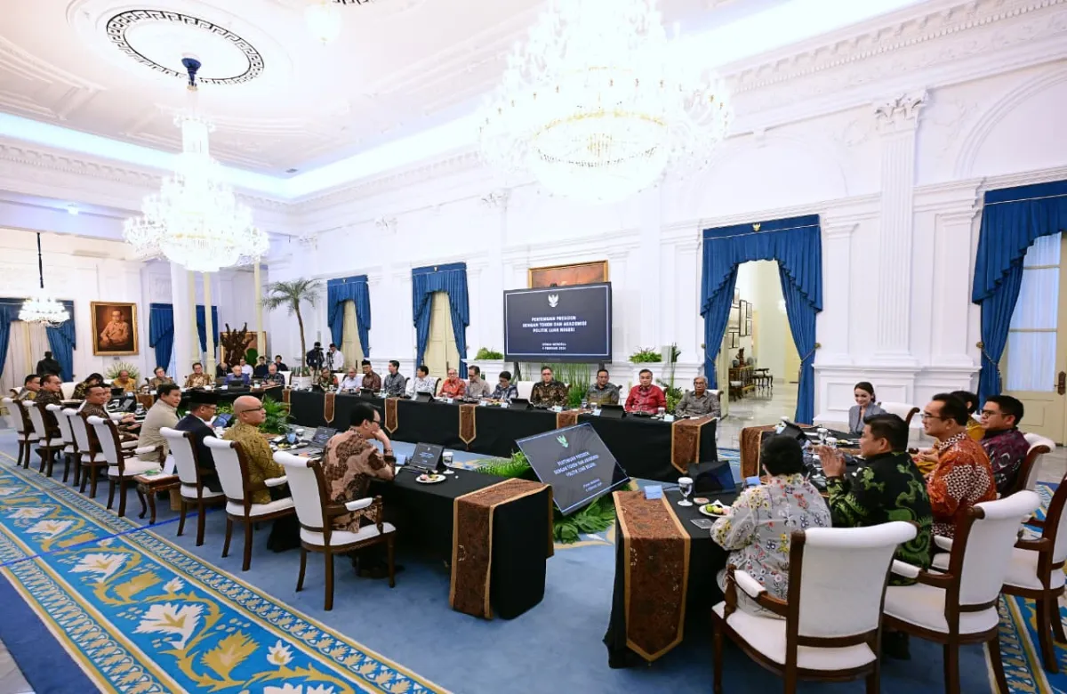 Presiden Prabowo Subianto Bahas Arah Politik Luar Negeri dengan Tokoh Nasional