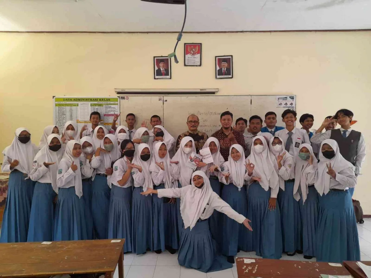 Siswa SMA Tingkatkan Literasi Keuangan melalui Pendampingan Syariah