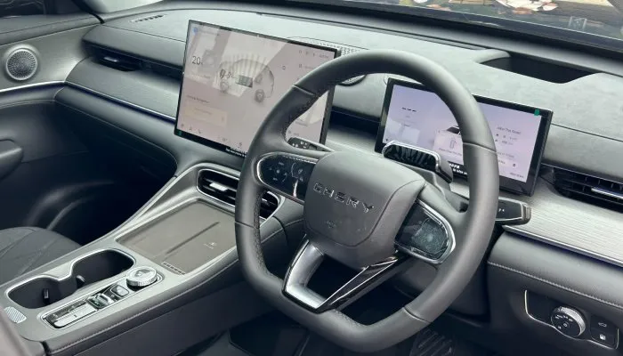 Interior Chery Tiggo 8 CSH: Kenyamanan 7 Penumpang dalam Satu Kendaraan