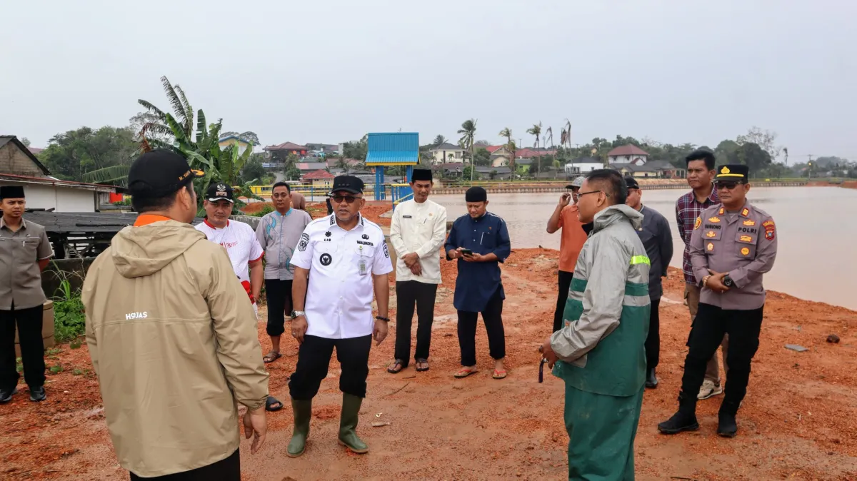 Kegiatan Padat Wali Kota Tanjungpinang: Penanganan Banjir dan Konsultasi Publik