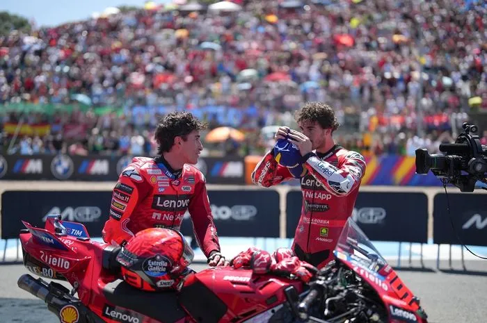 Francesco Bagnaia Menghadapi Tantangan Bersama Tim Utama Ducati di MotoGP 2025