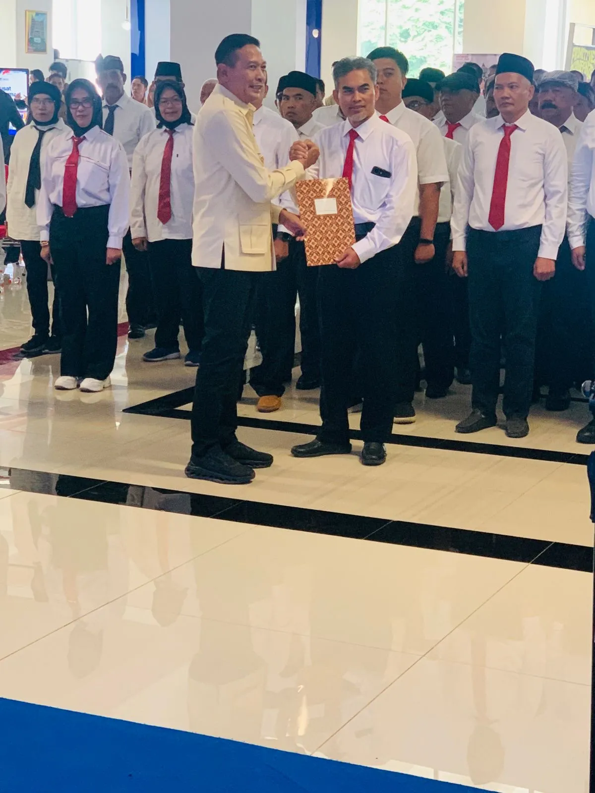 Pengukuhan Tiga Forum Strategis oleh Bakesbangpol Kota Malang untuk Meningkatkan Stabilitas Sosial