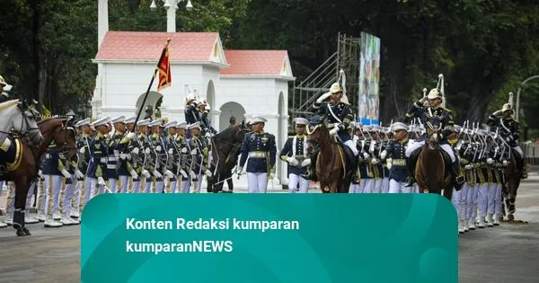 Upacara Serah Terima Pengawal Istana Digelar Setiap Minggu