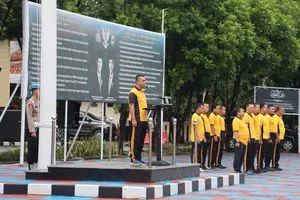 Kasat Samapta Pimpin Olahraga Pagi untuk Tingkatkan Kebugaran Personel Polres Majalengka