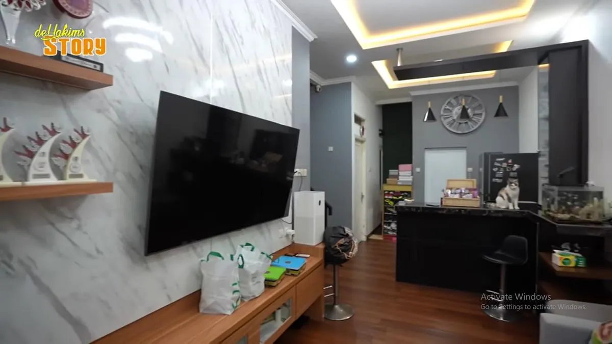 Ruang Tamu Monokrom dan Semi-Industrial Rara LIDA yang Elegan