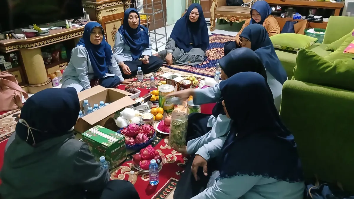MTsN 9 Sleman Laksanakan Kunjungan Sosial untuk Dukung Keluarga Guru Fikih