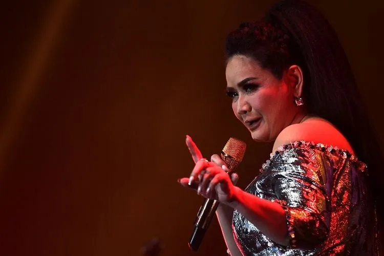 Menelusuri Makna Lirik Lagu 'Logika' oleh Vina Panduwinata