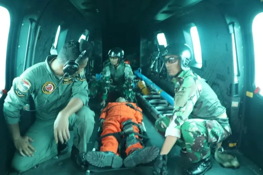 Latihan SAR Lanud Roesmin Nurjadin Simulasikan Evakuasi Pilot Tempur