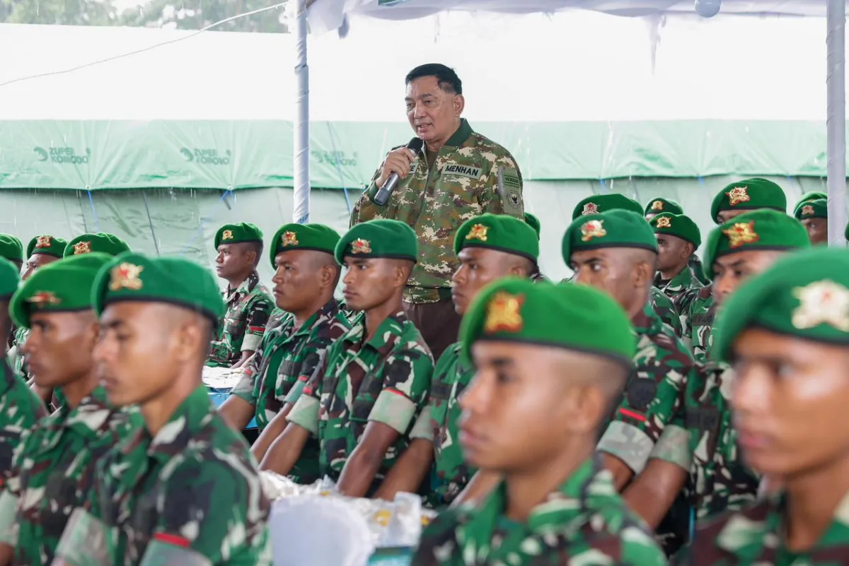 Menhan Tinjau Kesiapan Yonif TP 875/SYP untuk Pertahanan Rakyat