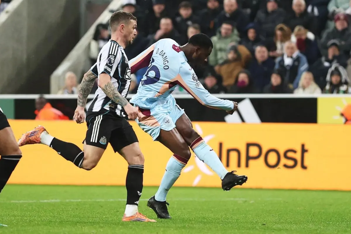 Brentford Raih Kemenangan Dramatis 3-2 atas Newcastle