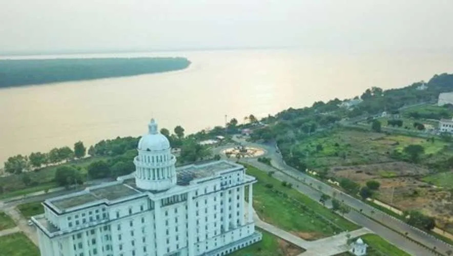 Kantor Bupati Rokan Hilir Terancam Hilang Akibat Abrasi, Bupati Sintong Minta Dukungan