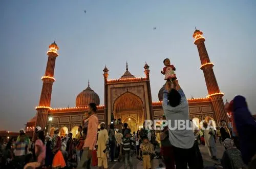 Kritik Terhadap Penetapan Awal Ramadhan oleh Arab Saudi: Ilmuwan Menyatakan Hilal Tak Terlihat
