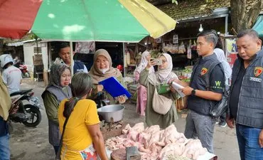 Harga Bahan Pokok Melonjak Jelang Ramadan di Mojokerto