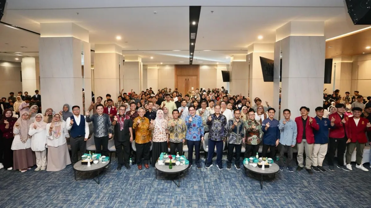 Tenaga Kerja Migran: Strategi Ekonomi Nasional di Tengah Keterbatasan Lapangan Kerja