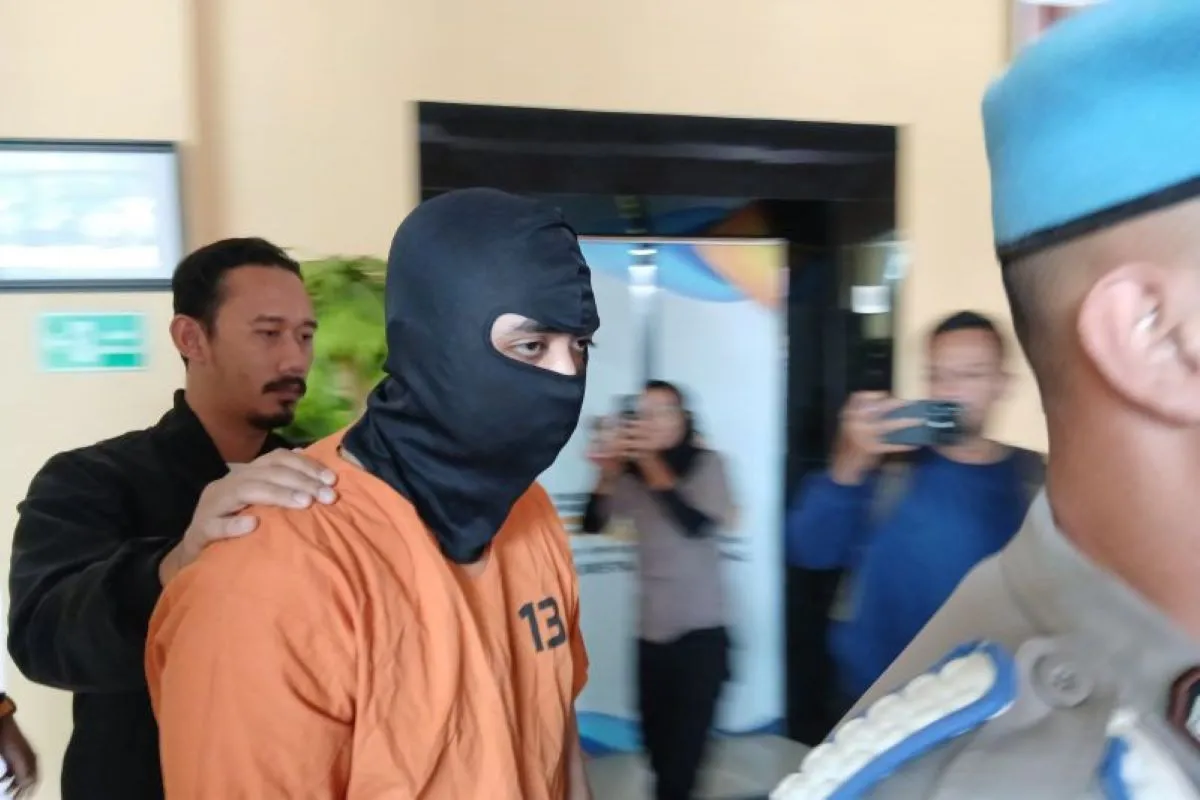Polisi Tangkap Pelaku Perampokan Modus Kenalan di Media Sosial