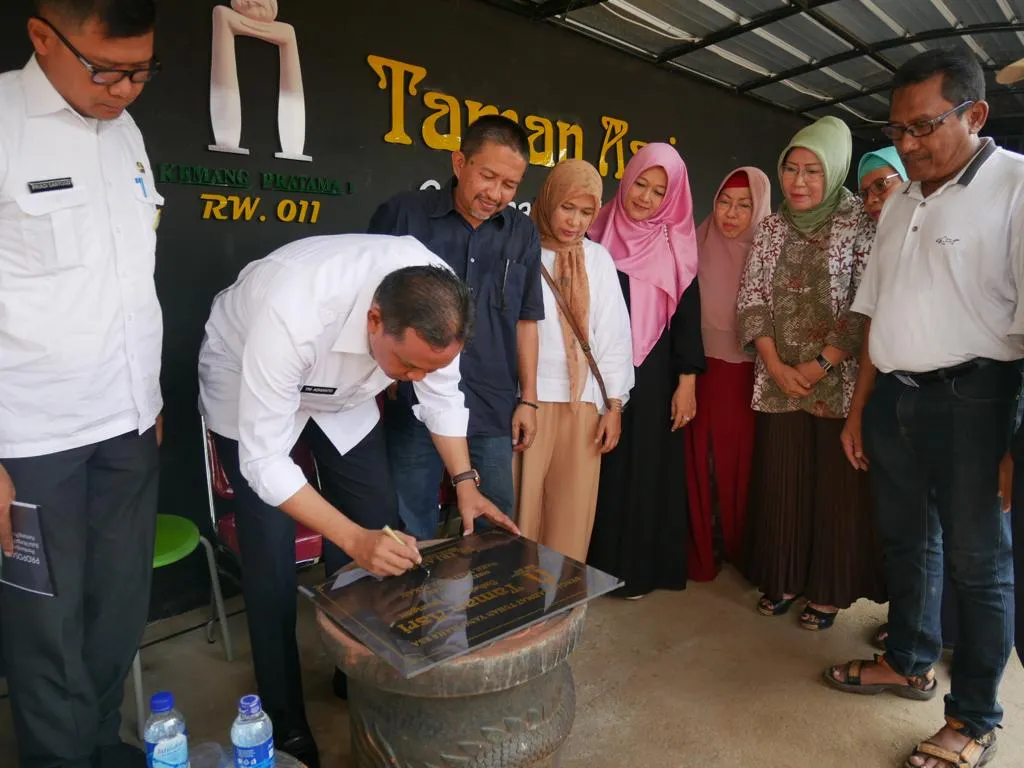 Wakil Wali Kota Bekasi Diskusikan Pembangunan Taman Asri bersama Warga RW 11 Kemang Pratama