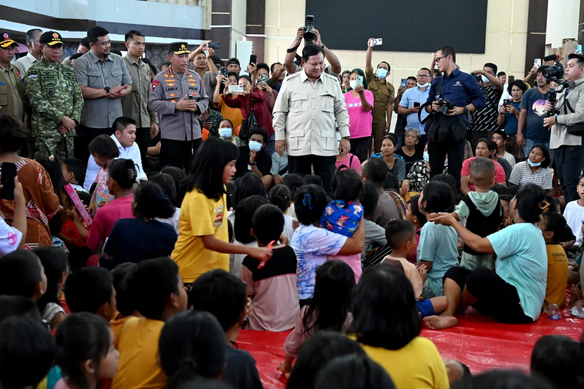 Presiden Prabowo Tinjau Penanganan Banjir dan Longsor di Sumut