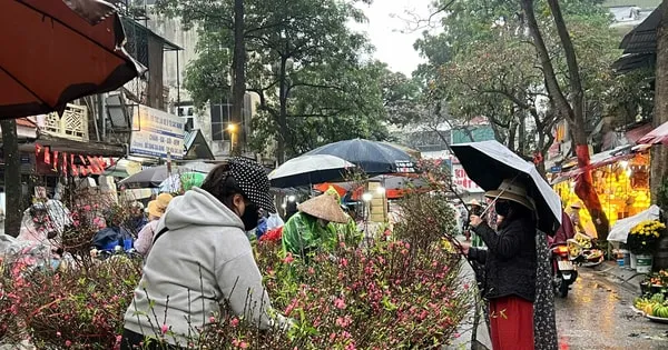 Pasar Ramai Menyambut Upacara Dewa Dapur dengan Harga Stabil