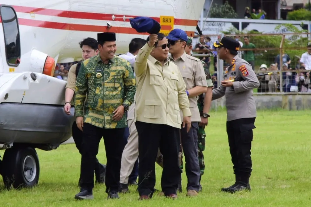 Presiden Prabowo Subianto Tinjau Kondisi Masyarakat Terdampak Bencana di Aceh Tengah