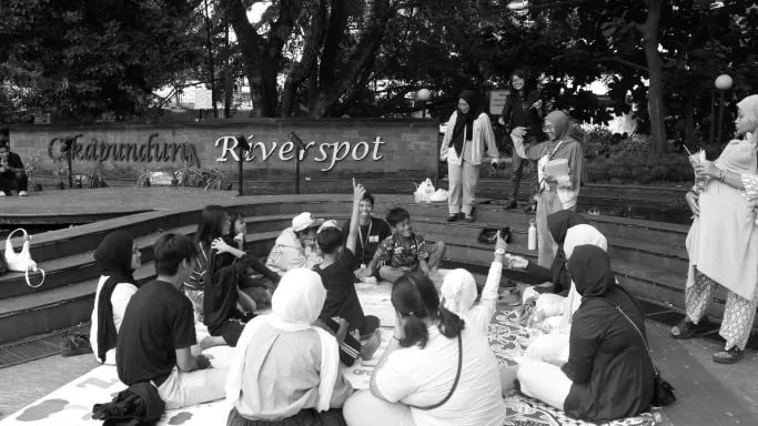 Our Home: Pendidikan Kreatif untuk Anak Jalanan di Bandung