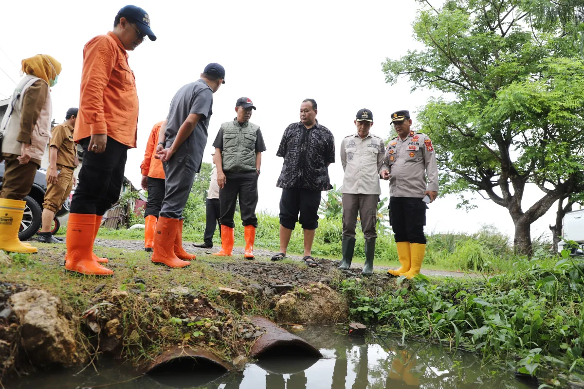 BPBD Bekasi Pastikan Kebutuhan Pengungsi Terpenuhi di Tengah Genangan Banjir