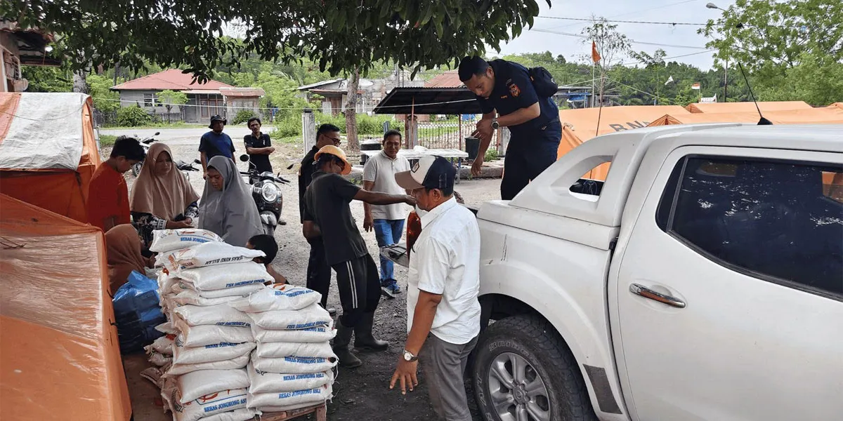 Pengungsi Banjir di Aceh Terima Bantuan Kebutuhan Pokok Menjelang Ramadan
