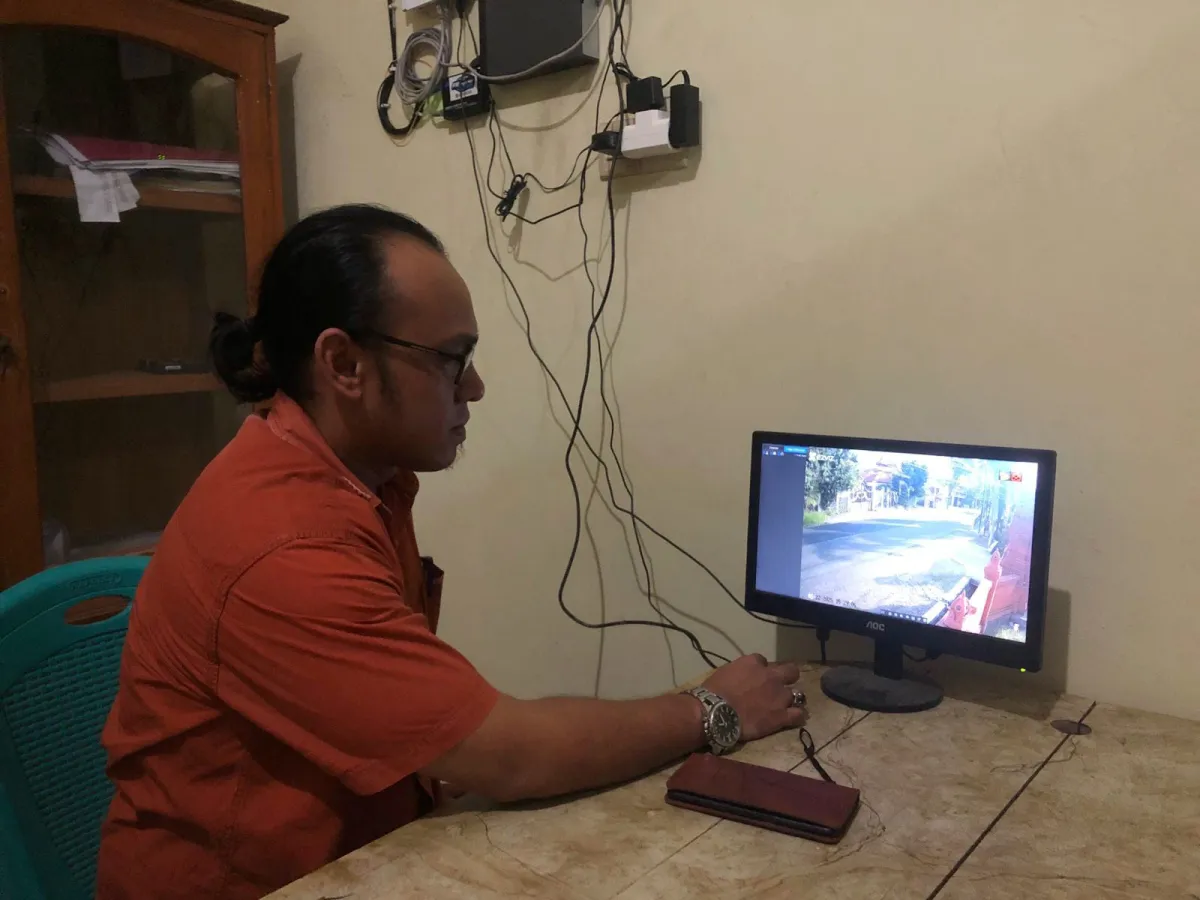 Pemasangan CCTV di Desa Kedungrukem Gresik untuk Tingkatkan Keamanan dan Pantau Banjir