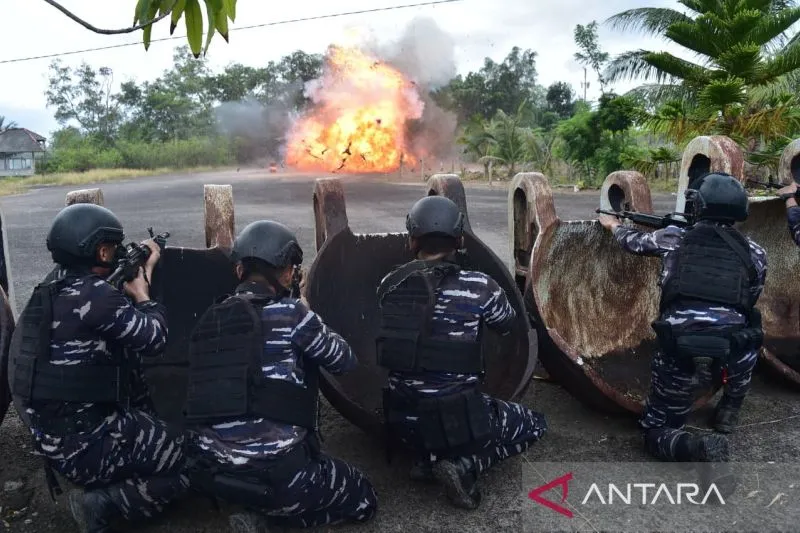 TNI AL Gelar Latihan Pertahanan Pantai di Sungailiat dengan 1.443 Personel