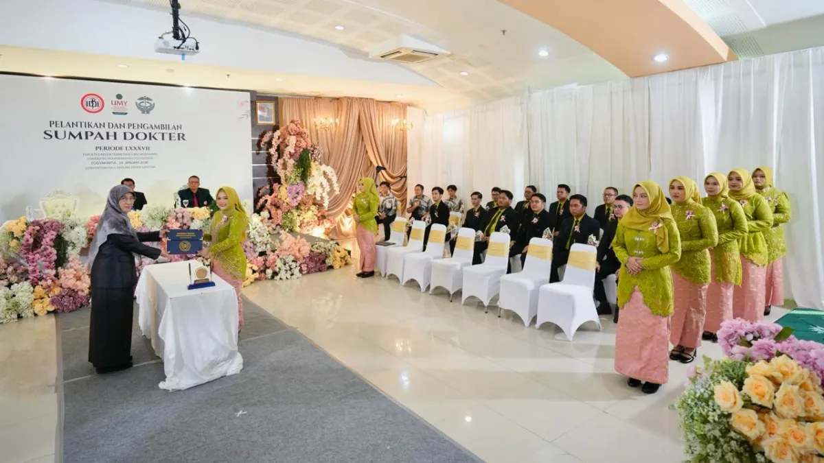 UMY Lantik 18 Dokter Baru, Tingkatkan Pendidikan Spesialis untuk Tantangan Kesehatan