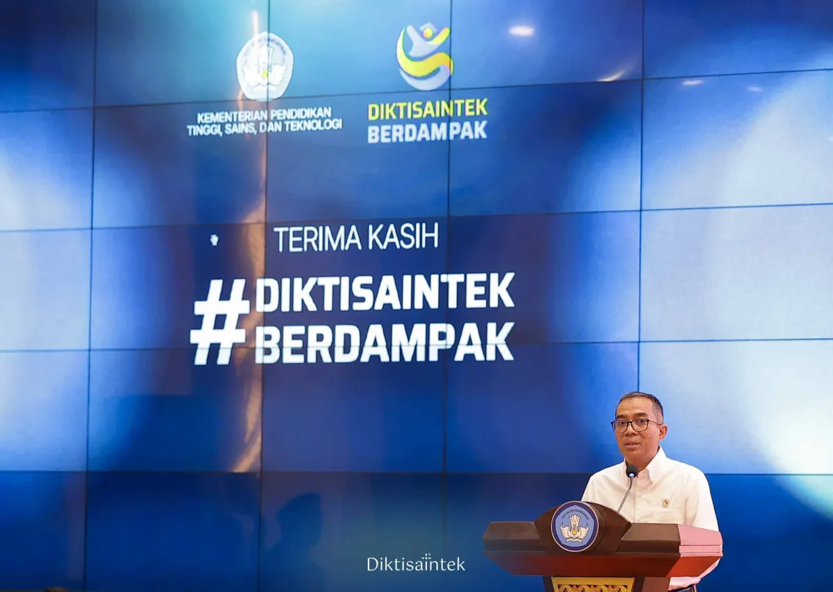 Kemdiktisaintek Luncurkan Program 'Diktisaintek Berdampak' untuk Meningkatkan Kualitas Pendidikan Tinggi