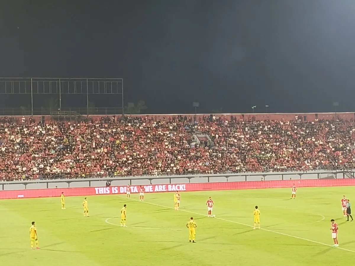 Bali United Kalah di Tangan Persebaya dengan Skor 1-3