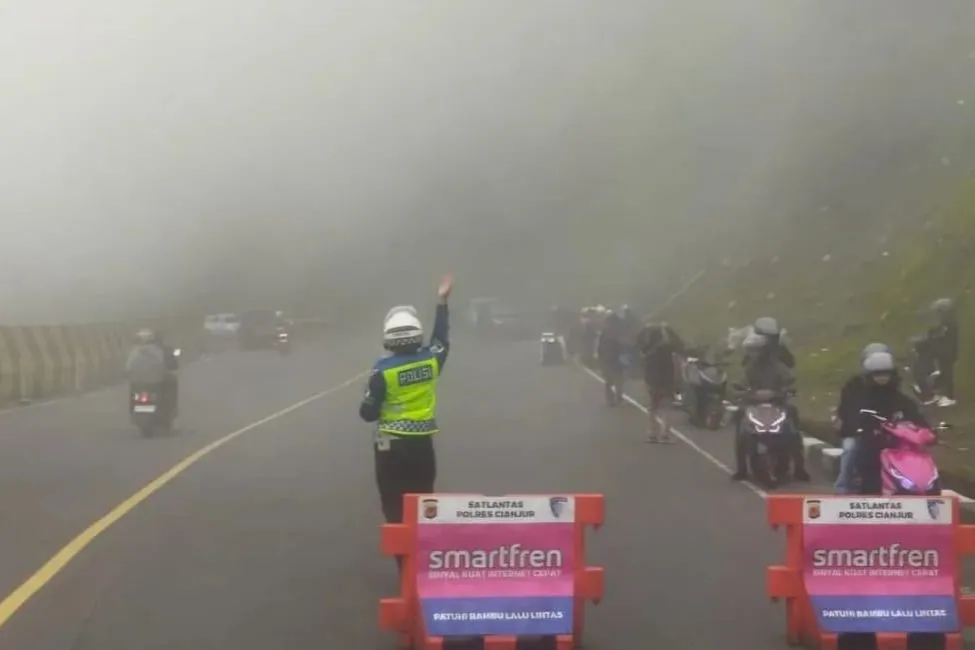 Peningkatan Volume Kendaraan di Jalur Puncak-Cianjur Selama Libur Imlek
