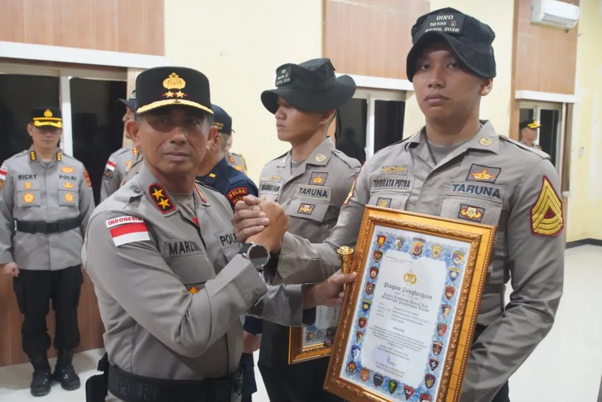 Taruna Akpol Terima Penghargaan Usai Selamatkan Bocah di Sungai Tamiang