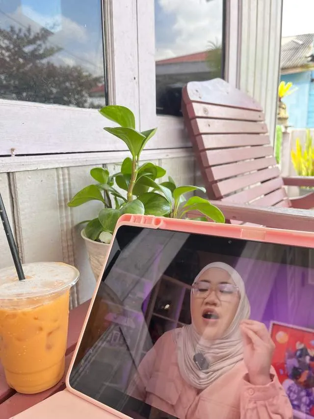 Menonton Film: Cara Efektif Melepaskan Stres di Akhir Pekan