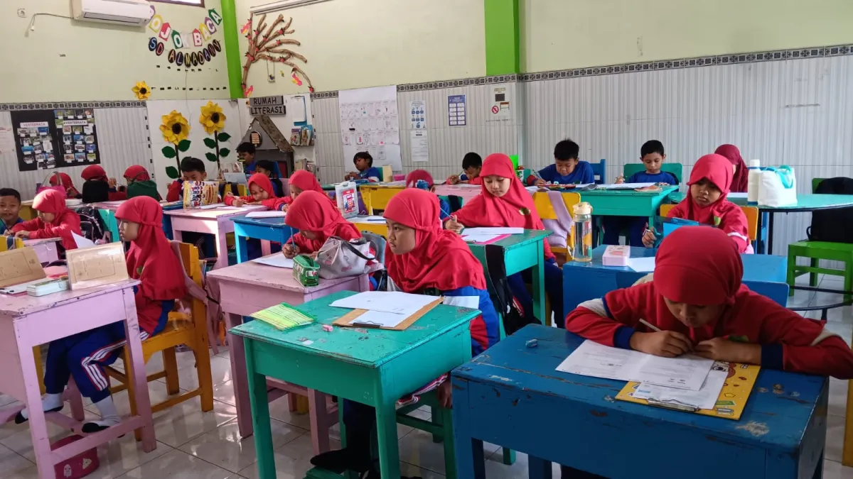 294 Siswa SD Almadany Ikuti Kompetisi Sains Nalaria Realistik Ke-7