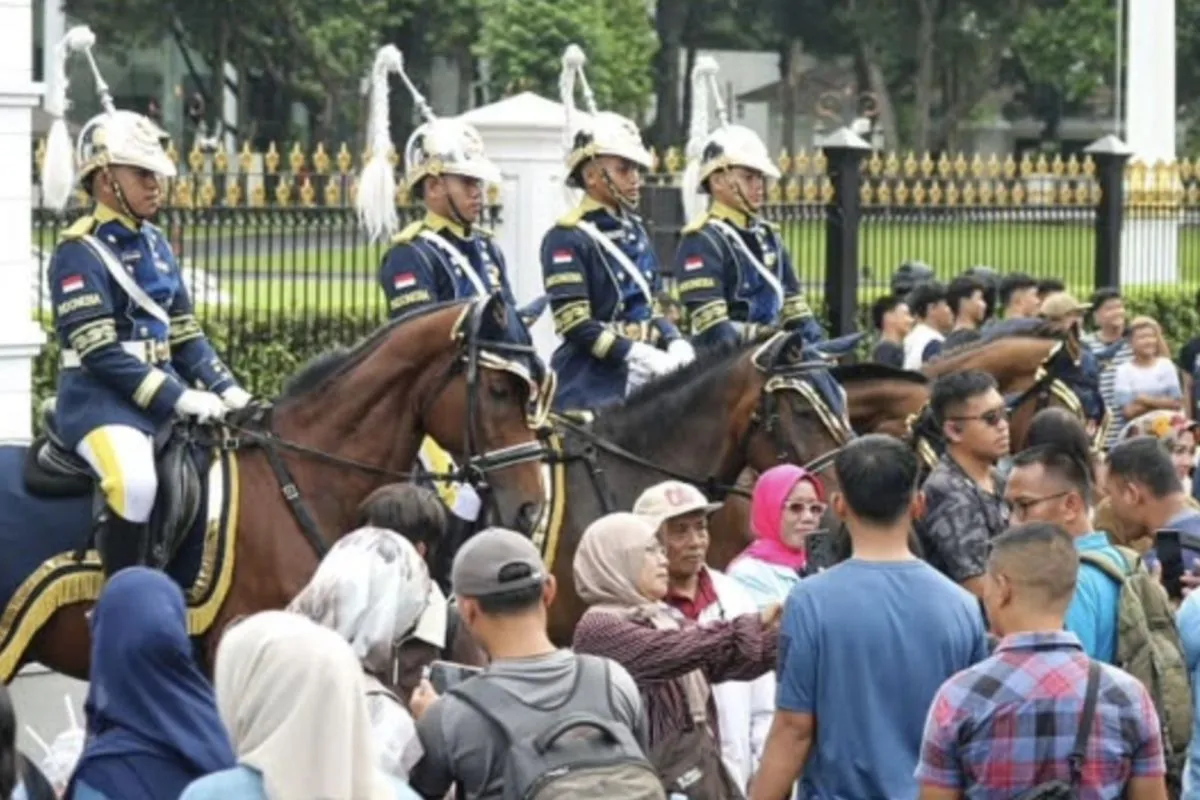 Paspampres Gelar Upacara Rutin Mingguan untuk Dekatkan Masyarakat dengan Istana