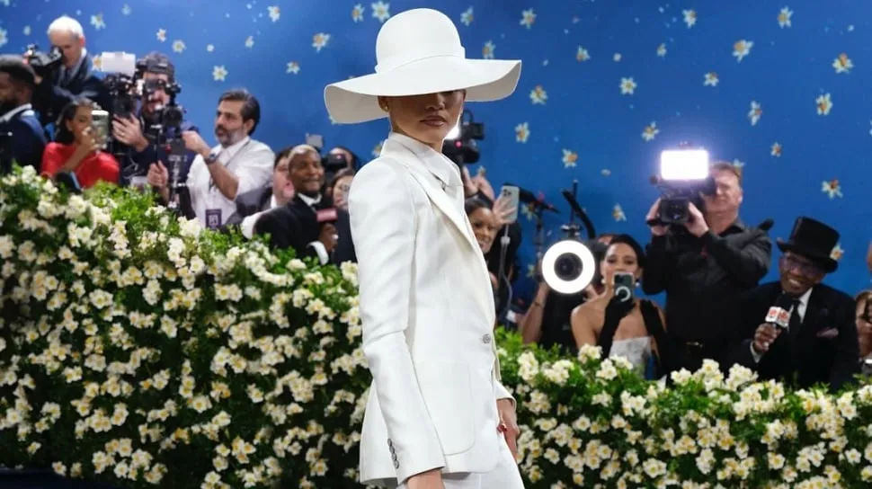 Selebriti Tampil Memukau di Met Gala 2025 dengan Tema Black Dandyism