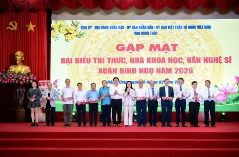 Peran Intelektual dan Seniman dalam Pembangunan Berkelanjutan Dong Thap