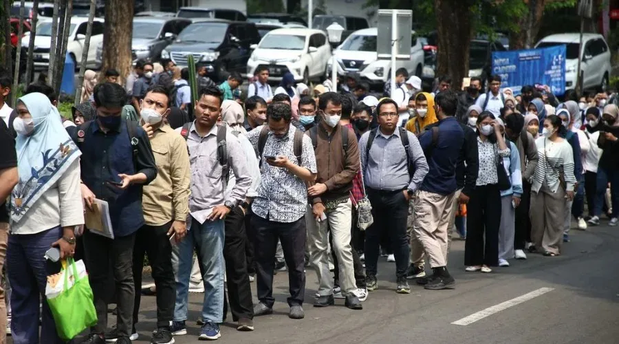 BPS: Pengangguran Terbuka Indonesia Capai 7,35 Juta dengan Rata-rata Upah Rp3,33 Juta