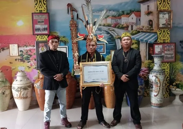 Marselinus Mian: Pelestari Budaya dan Penggerak Kemanusiaan