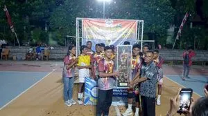 Final Voli Antar SMA Sikka: SMAK Sint Gabriel dan SMAN 1 Maumere Jadi Juara