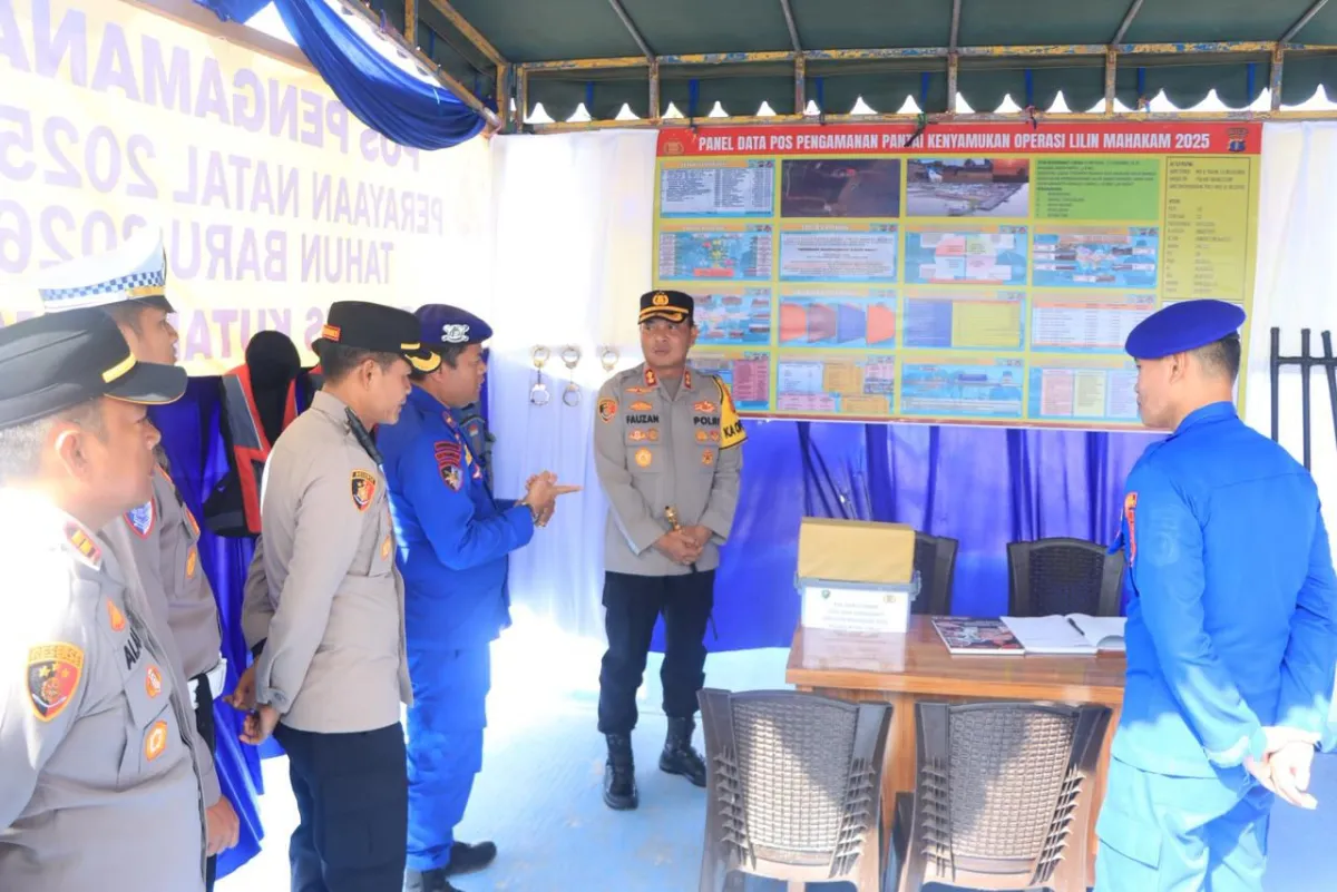 Kapolres Kutim Tinjau Keamanan Wisatawan di Pantai Kenyamukan Selama Nataru